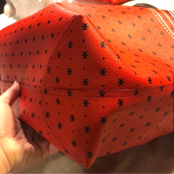 Coach Disney reversible Limited Edition tote - Picture 9 of 10